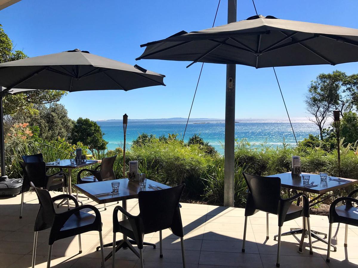 Stradbroke Island Beach Hotel Point Lookout Exterior photo